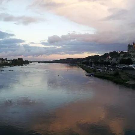 Different Holidays Saumur