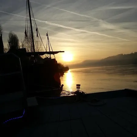 Different Holidays Saumur