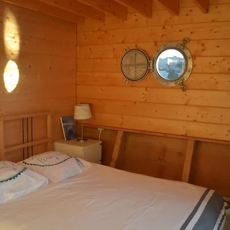 Bådhotel Different Holidays