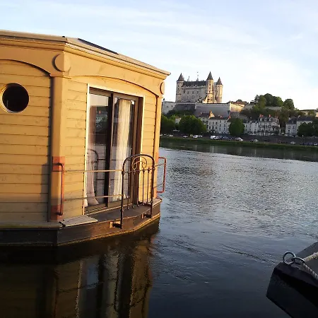 Different Holidays Saumur