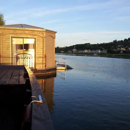 Different Holidays Saumur