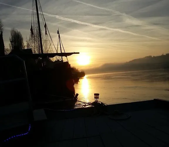 Different Holidays Saumur