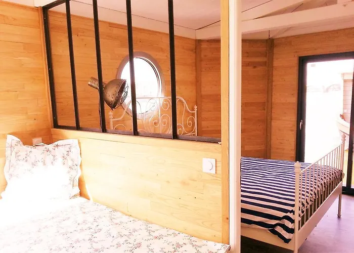 Hotel en barco Different Holidays *