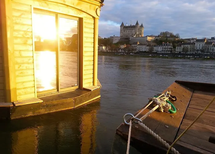 Different Holidays Saumur