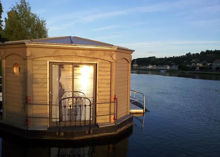 Bateau-hôtel Different Holidays *