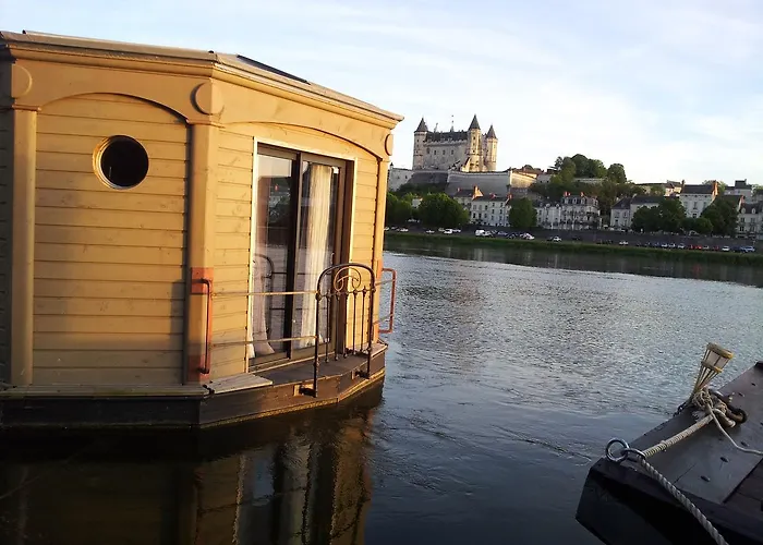 Different Holidays Saumur